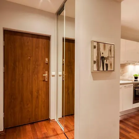 Apartserwis - Zacisze アパート *